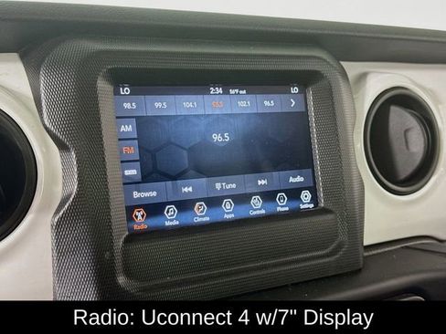 Used 2021 Jeep Wrangler Unlimited Islander image 15