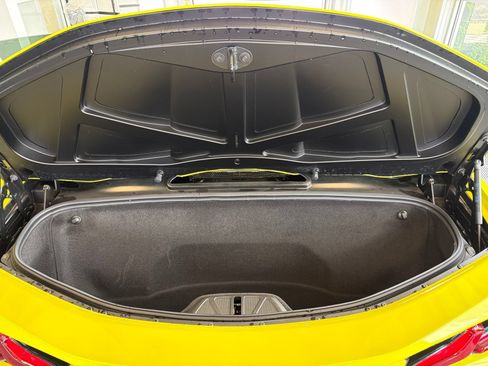 Used 2023 Chevrolet Corvette Stingray Premium Conv w/ Battery Protection Package RWD image 18