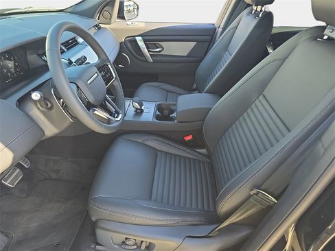 New 2026 Land Rover Discovery Sport Landmark image 17