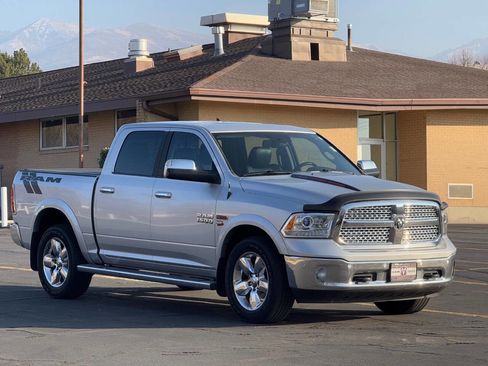 Used 2017 RAM 1500 Laramie w/ Convenience Group image 3