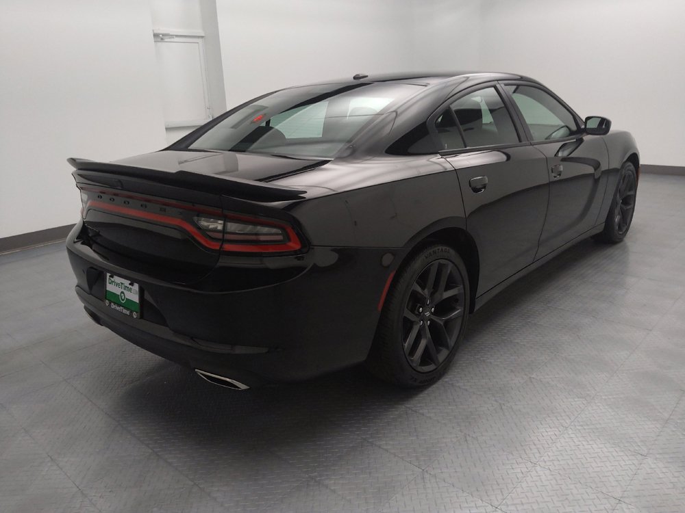 Used 2021 Dodge Charger SXT w/ Blacktop Package RWD image 9