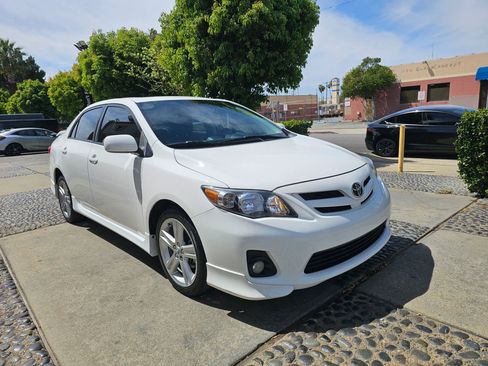 Used 2013 Toyota Corolla S w/ Premium Complete Pkg image 3