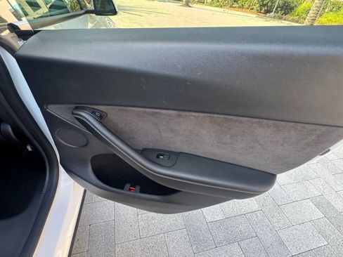 Used 2024 Tesla Model Y 2WD image 26