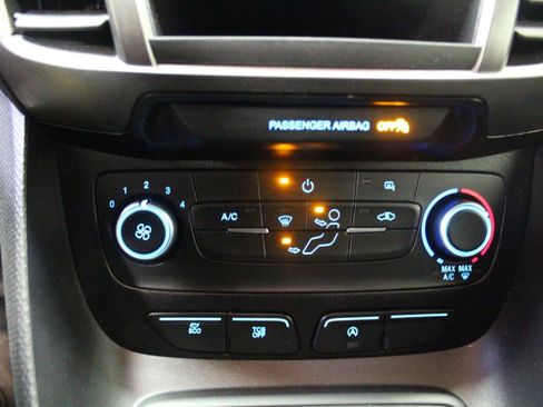 Used 2023 Ford Transit Connect XL image 14