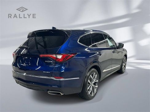 Used 2023 Acura MDX SH-AWD w/ Technology Package image 3