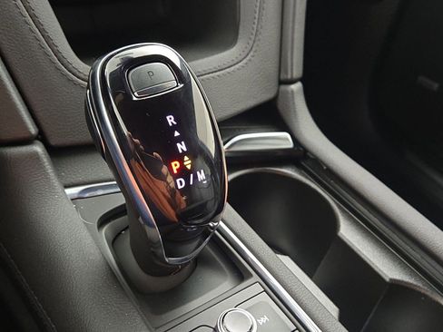 New 2026 Cadillac XT5 Premium Luxury w/ Driver Assist Package image 13