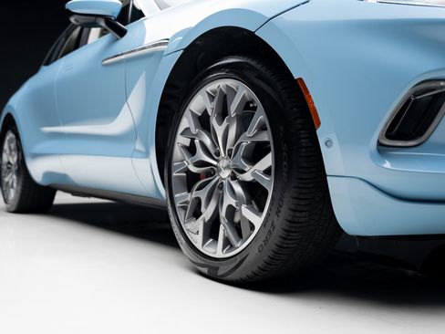 Used 2023 Aston Martin DBX image 78