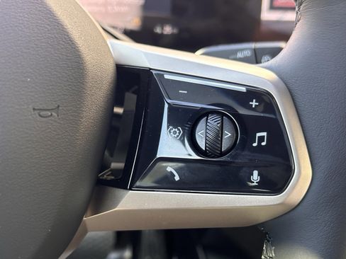 Used 2026 BMW iX xDrive45 w/ Premium Package image 11