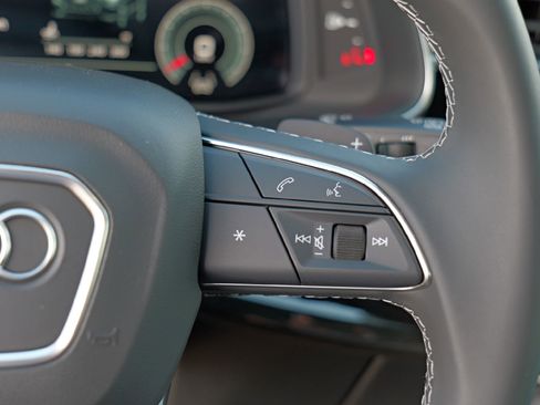 New 2025 Audi Q8 Premium Plus image 17