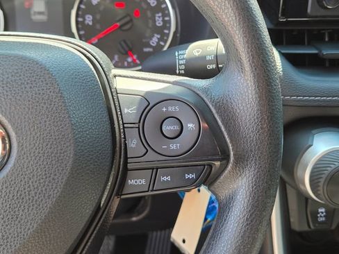 Used 2019 Toyota RAV4 LE w/ All Weather Liner Package image 28