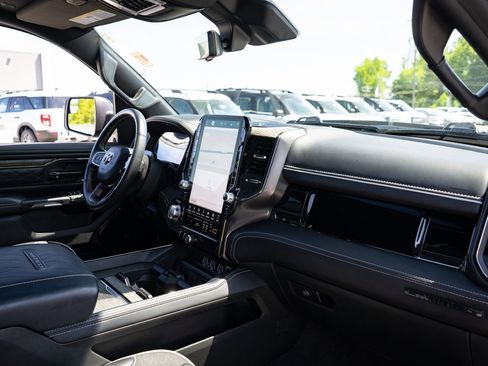 Used 2025 RAM 1500 Limited AWD/4WD image 23