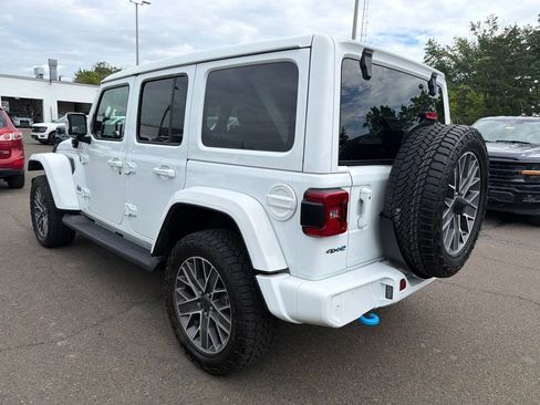 Used 2024 Jeep Wrangler High Altitude AWD/4WD image 4