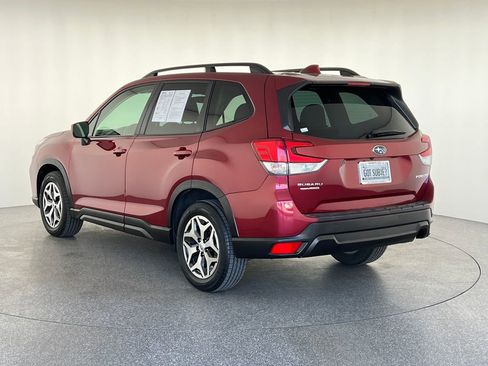 Used 2021 Subaru Forester Premium image 6