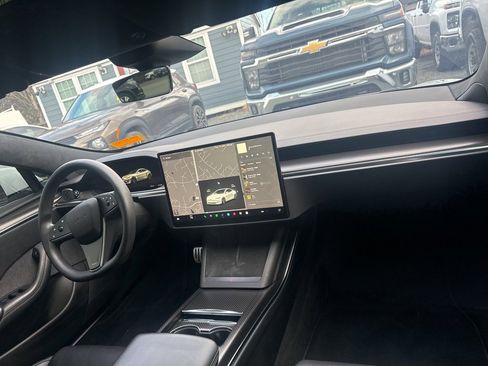 Used 2021 Tesla Model S Plaid image 10