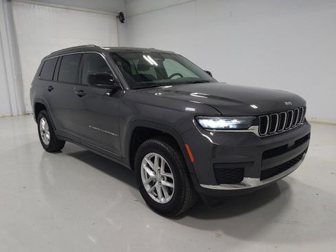 Used 2023 Jeep Grand Cherokee L Laredo AWD/4WD image 13