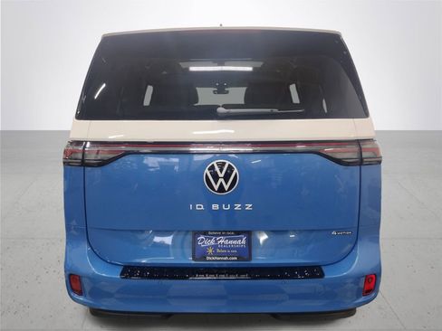 New 2025 Volkswagen ID. Buzz 1st Edition image 8