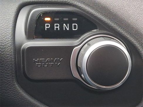 Used 2024 RAM 2500 Tradesman w/ Chrome Appearance Group image 13