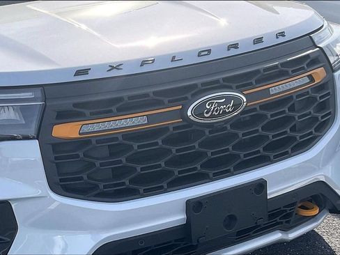 New 2026 Ford Explorer Tremor w/ Tremor Ultimate Package AWD/4WD image 16