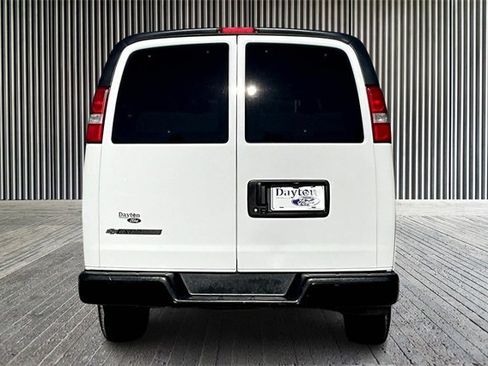 Used 2020 Chevrolet Express 3500 LS image 4