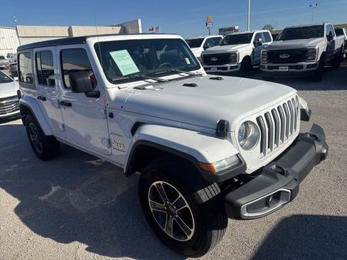 Used 2023 Jeep Wrangler Sahara image 4