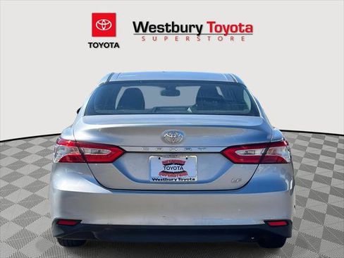 Certified 2018 Toyota Camry LE w/ Convenience Package image 7