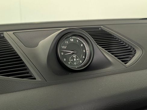 New 2026 Porsche Macan AWD/4WD image 31