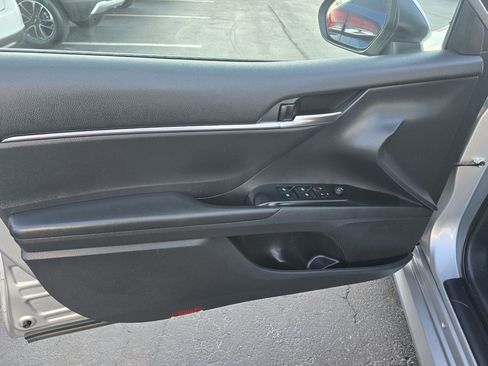 Certified 2020 Toyota Camry LE image 15