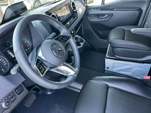New 2026 Mercedes-Benz Sprinter 2500 image 10