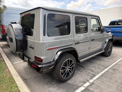 Used 2023 Mercedes-Benz G 550 image 2