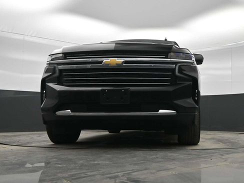 Used 2024 Chevrolet Suburban LT image 39