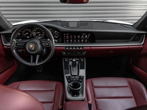 Certified 2022 Porsche 911 Carrera image 17