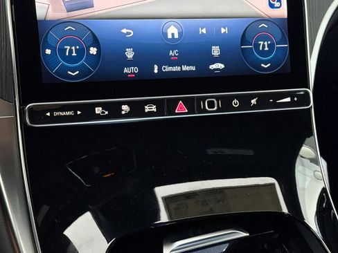 New 2025 Mercedes-Benz GLC 350e 4MATIC image 25