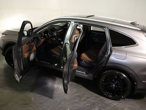 Used 2022 Acura MDX SH-AWD w/ Advance Package image 5