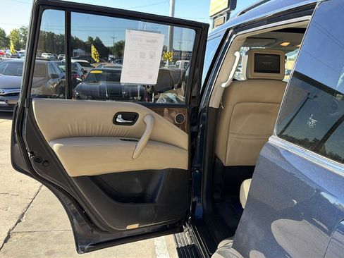 Used 2018 Nissan Armada Platinum RWD image 36