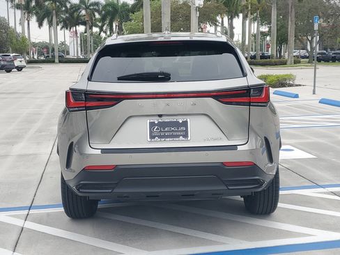 Used 2024 Lexus NX 250 NX 250 Premium image 9