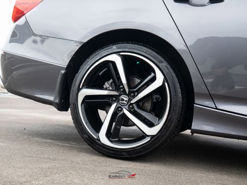Used 2020 Honda Accord Sport image 11