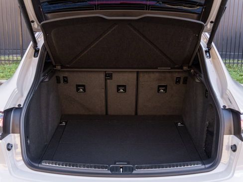 New 2026 Porsche Macan GTS image 30