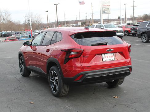 New 2026 Chevrolet Trax RS w/ Driver Confidence Package image 5