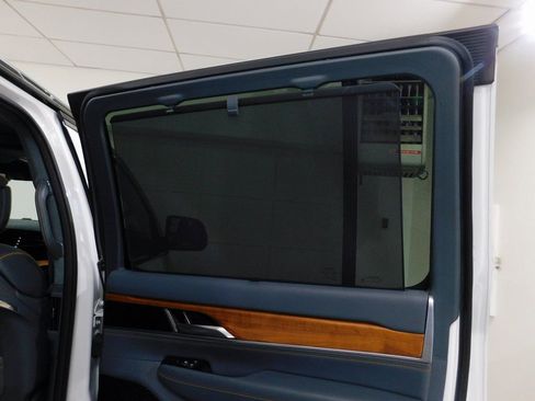 Used 2022 Jeep Grand Wagoneer Series II w/ Convenience Group III image 94