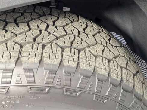 Certified 2022 GMC Sierra 1500 Elevation image 9