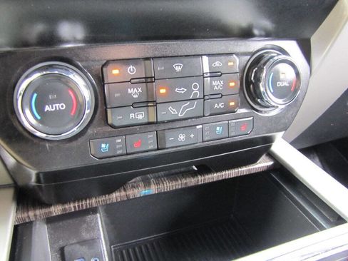 Used 2020 Ford F250 Lariat image 44