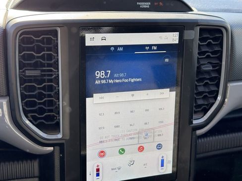 Used 2025 Ford Ranger XL image 16