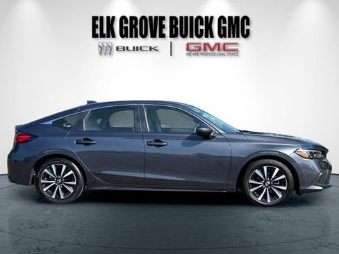 Used 2024 Honda Civic EX-L image 3