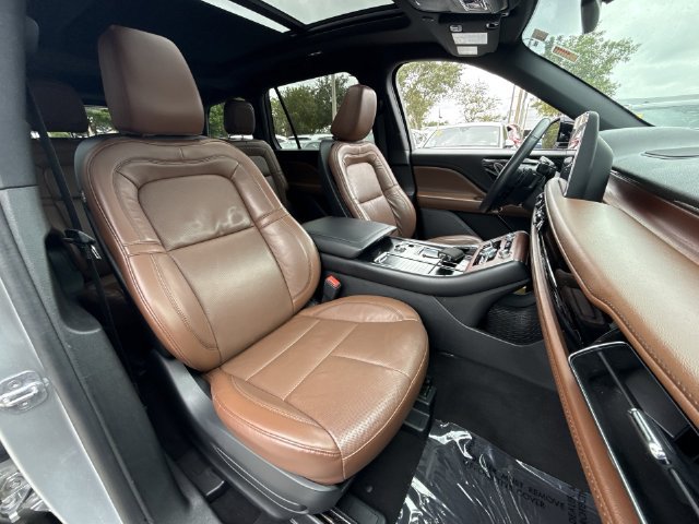 Used 2023 Lincoln Aviator Reserve RWD image 27