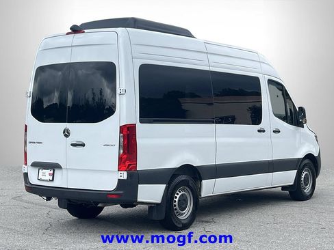 Used 2024 Mercedes-Benz Sprinter 2500 image 3