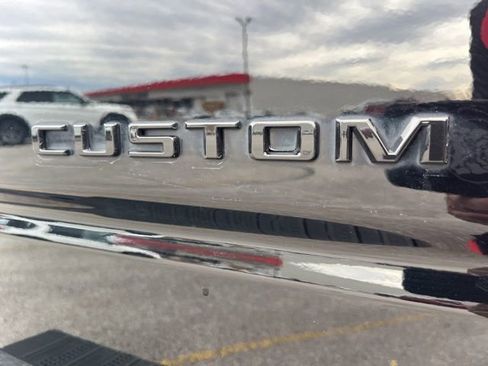 Used 2022 Chevrolet Silverado 1500 Custom w/ LPO, Dark Essentials Package image 17