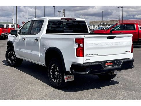 Used 2024 Chevrolet Silverado 1500 ZR2 w/ Technology Package image 12