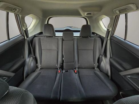 Used 2016 Toyota RAV4 LE AWD/4WD image 17