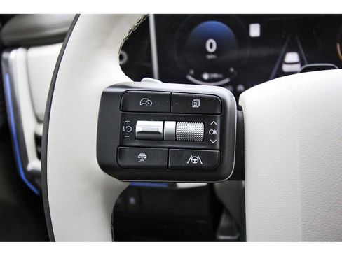 Used 2025 Hyundai Santa Fe Calligraphy FWD image 16