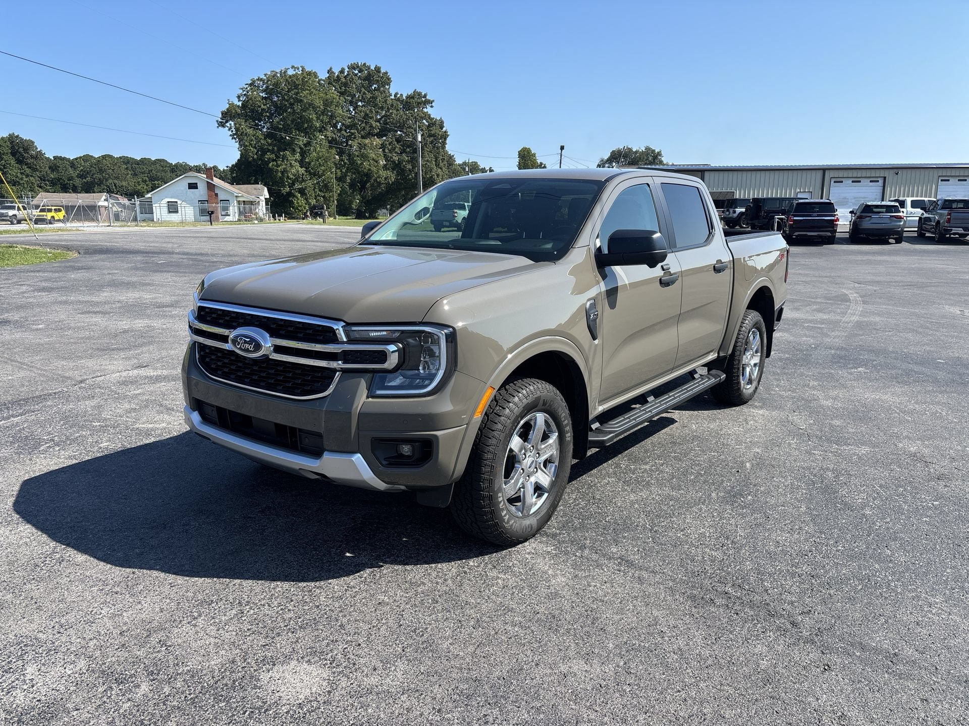 Used 2025 Ford Ranger XLT w/ FX4 Off-Road Package AWD/4WD image 1